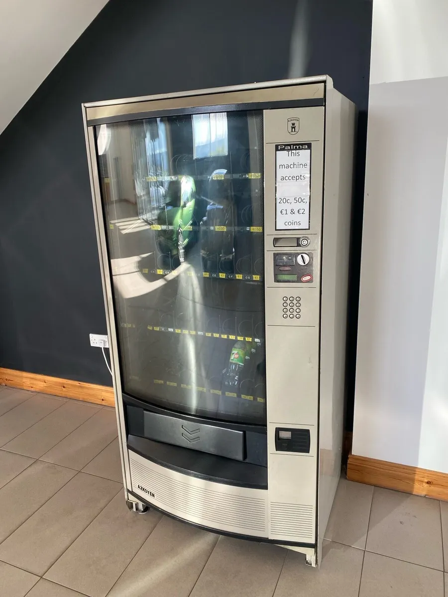 Vending machine - Image 1