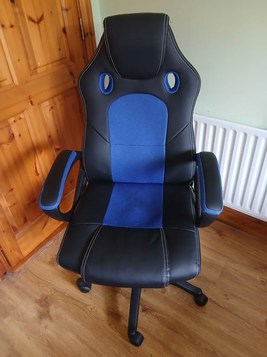 Gaming Chair - Image 3