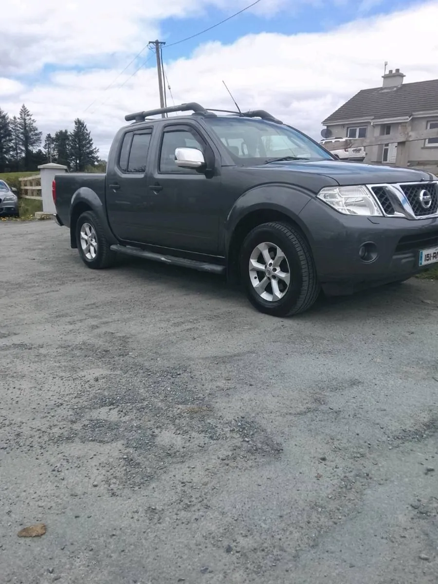 2015 Nissan navara - Image 1