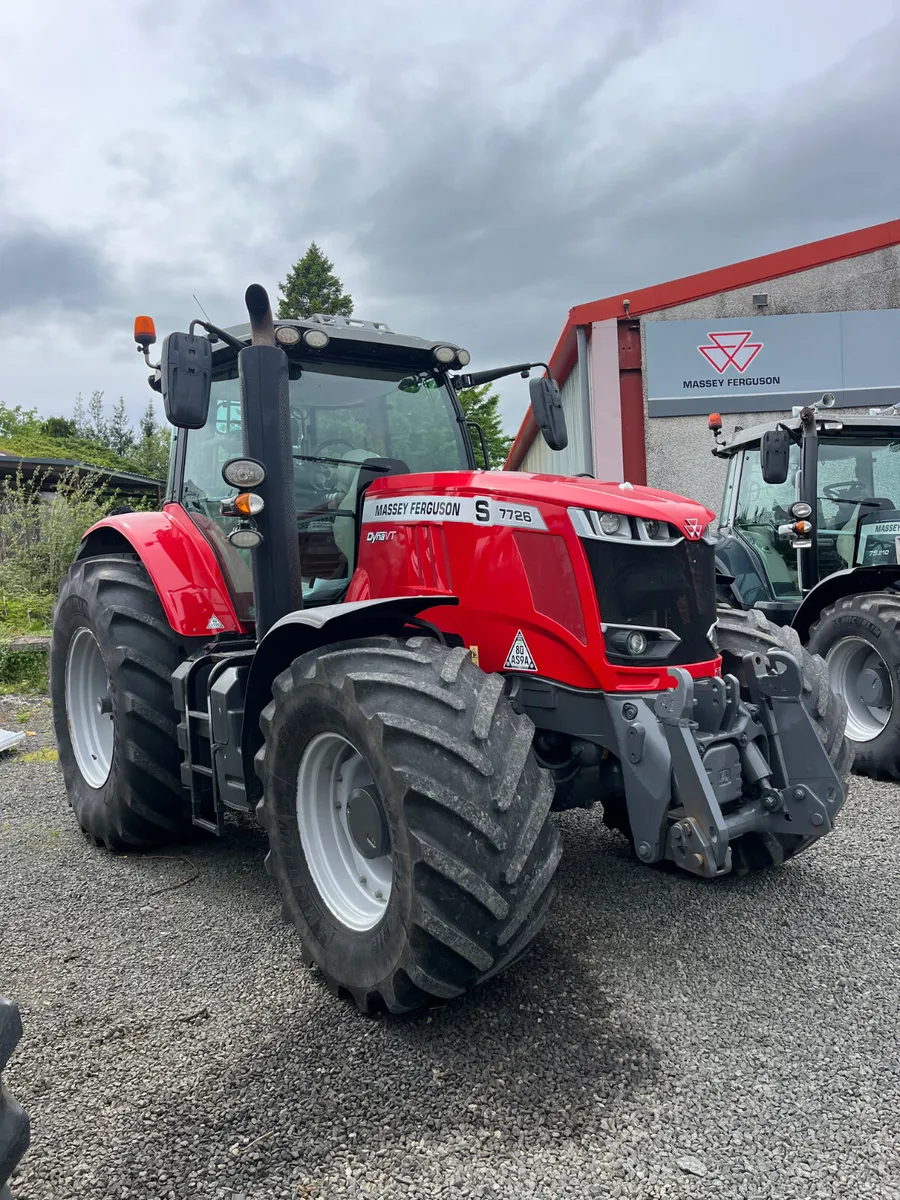 Massey Ferguson 7726S - Image 2