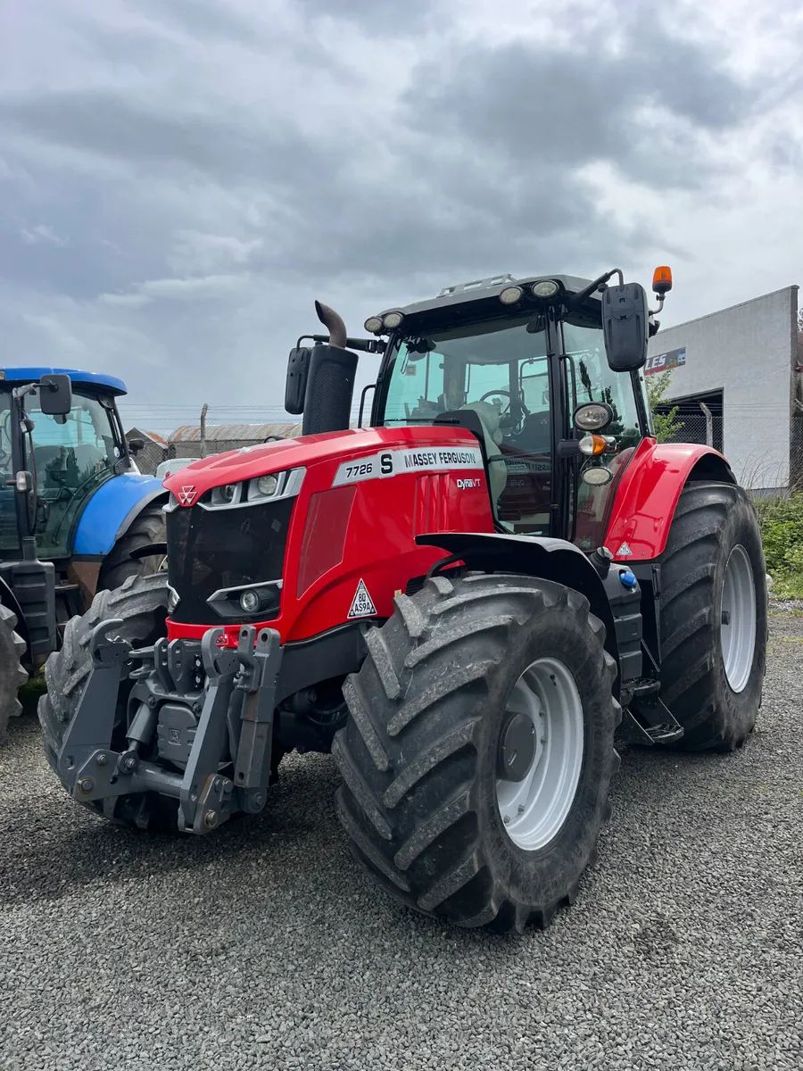 Massey Ferguson 7726S - Image 1