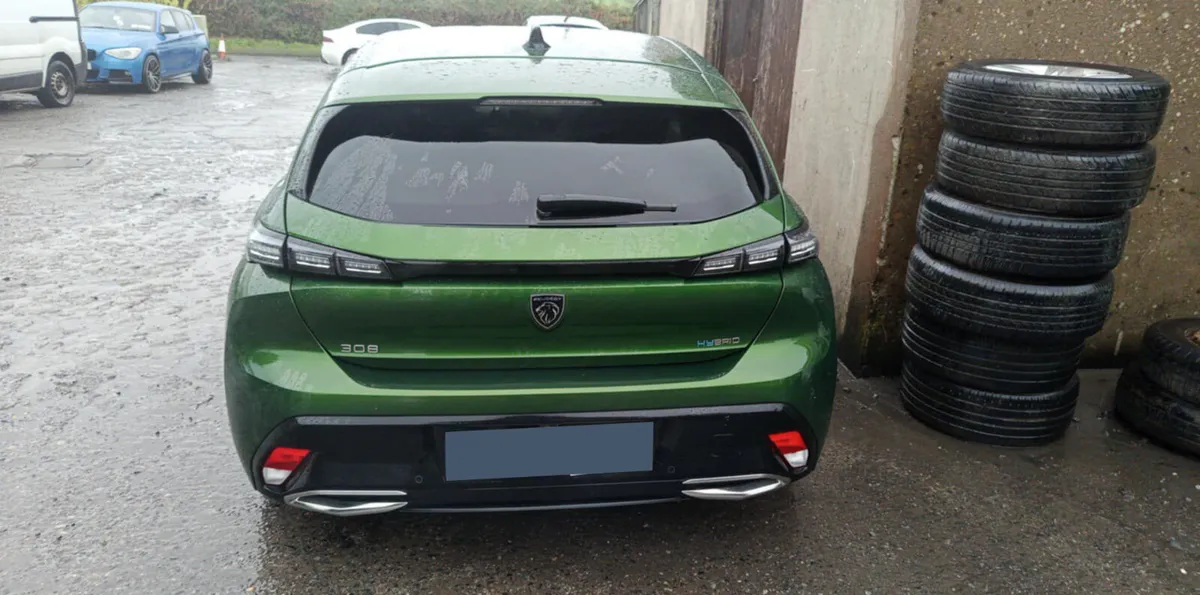 2022 PEUGEOT 308 ALLURE 1.6 HYBRID FOR BREAKING! - Image 3