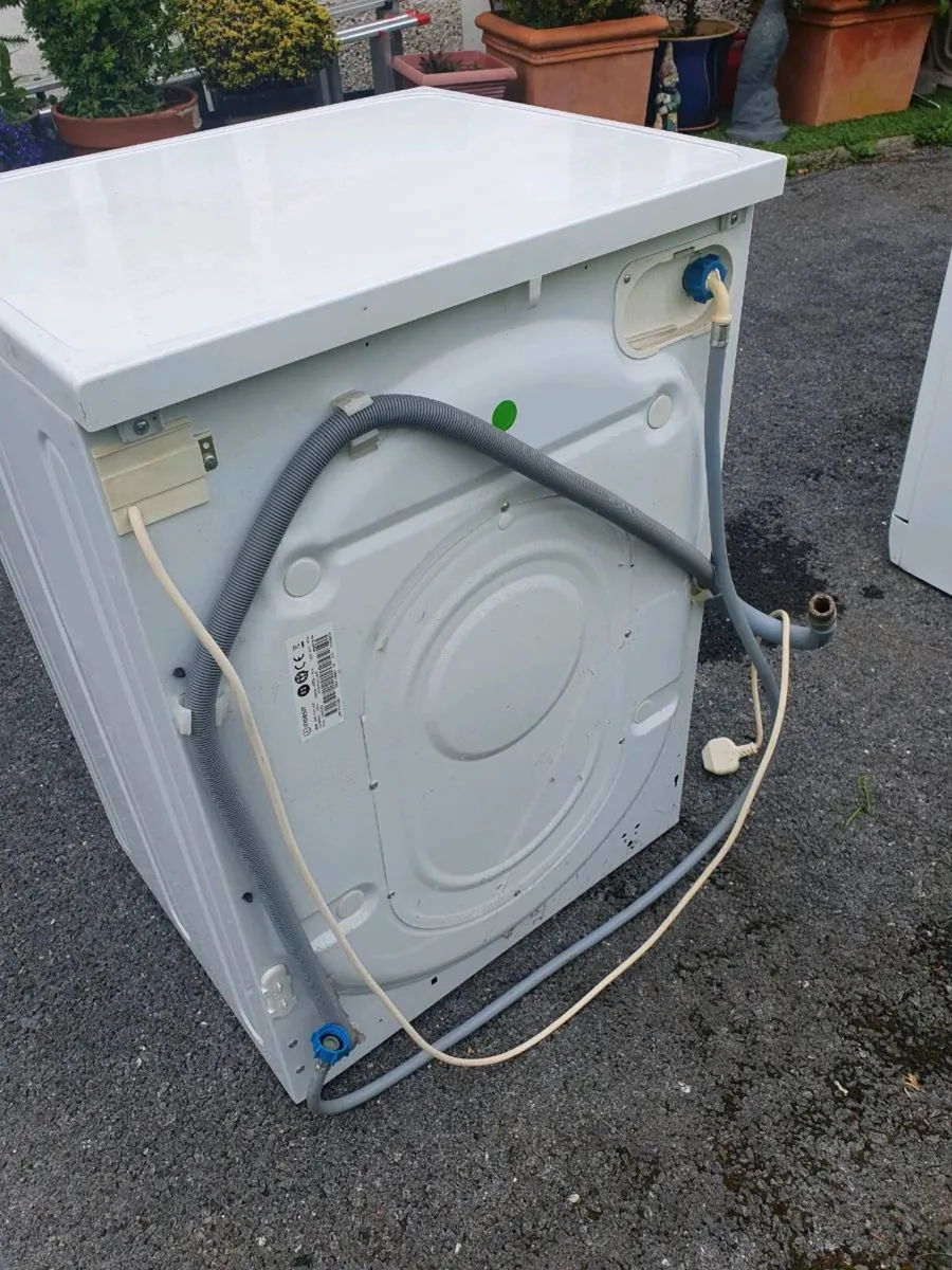 INDISIT  washing  machine - Image 4