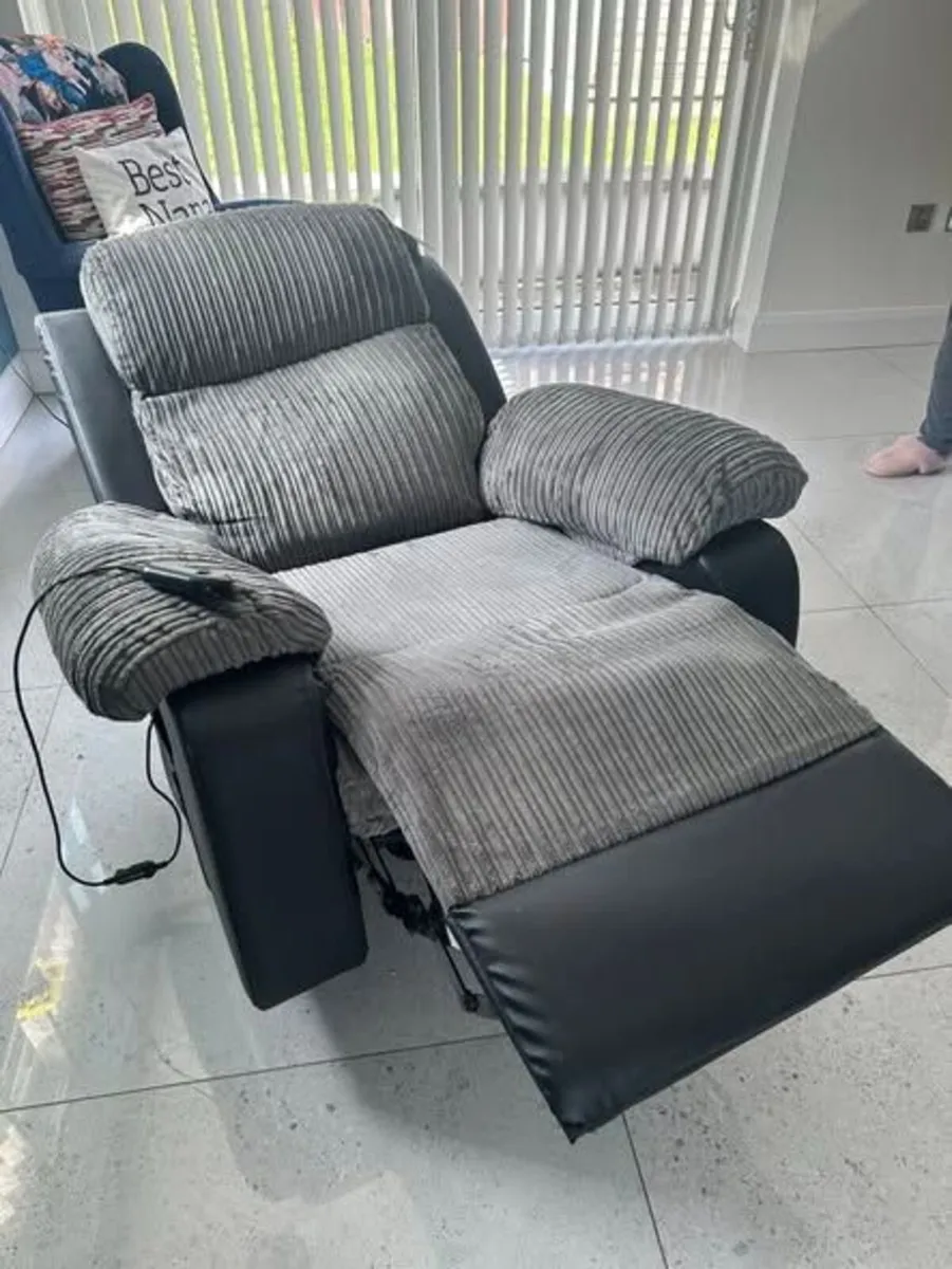 Electric Rise & Recline Armchair - Image 2