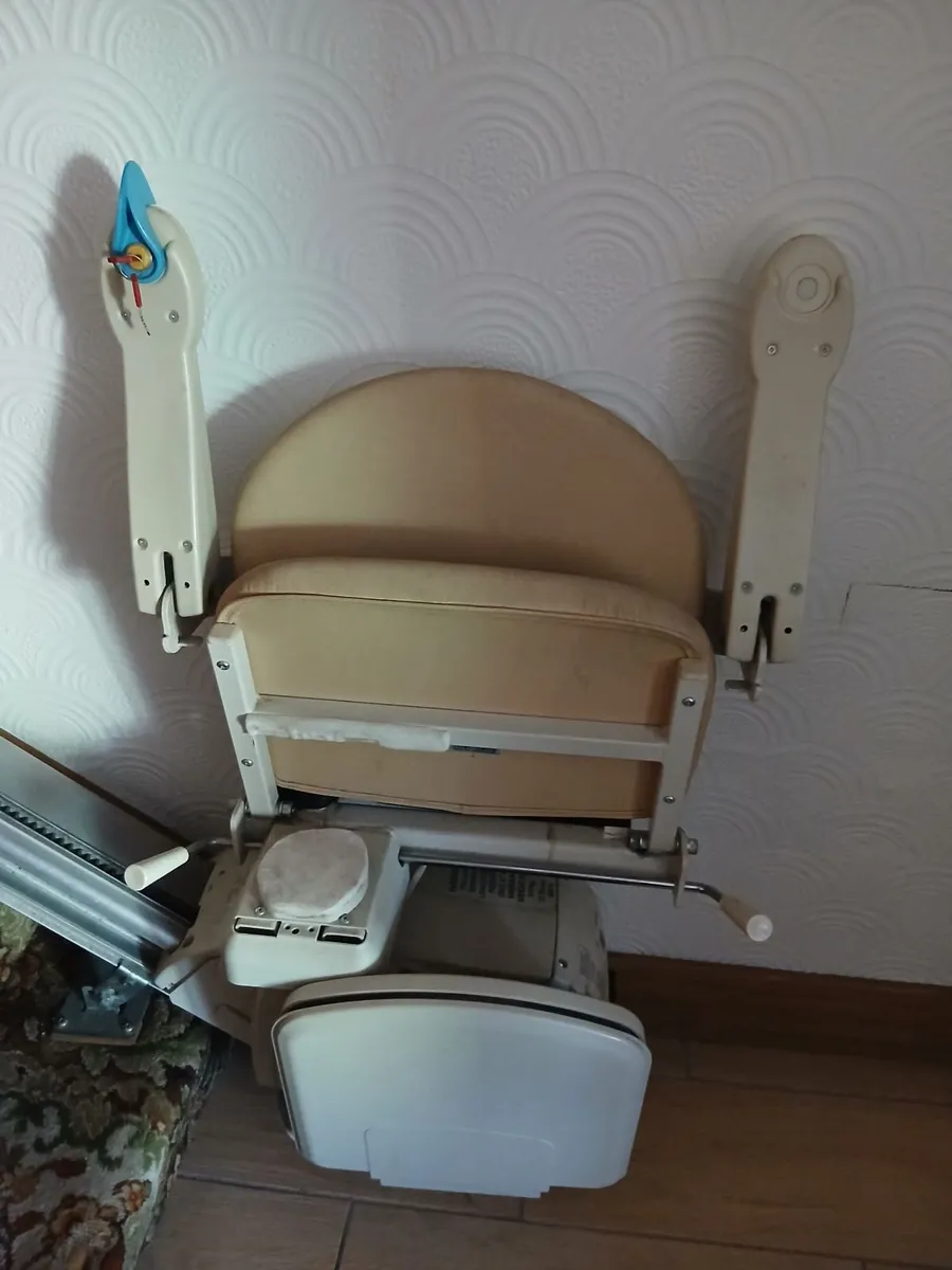 Stair chair lift - Image 2