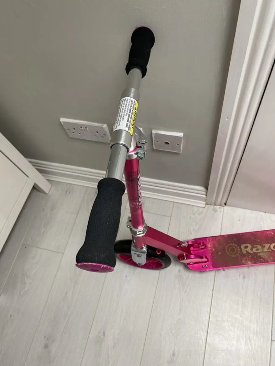 Razor scooter - Image 2