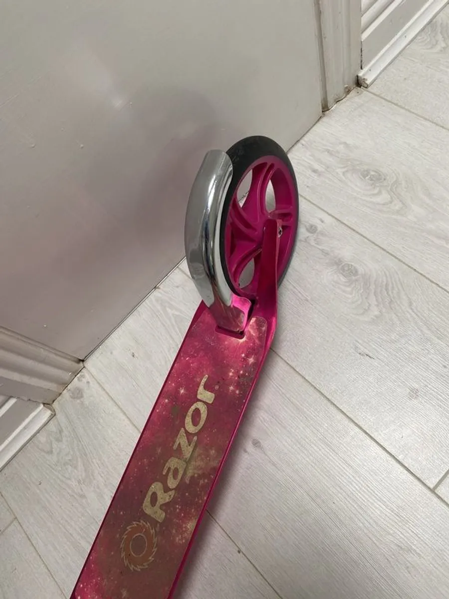 Razor scooter - Image 3