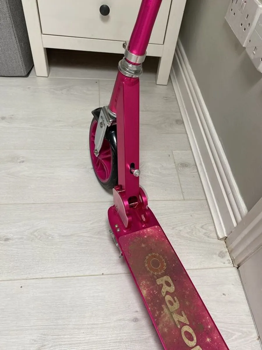 Razor scooter - Image 4