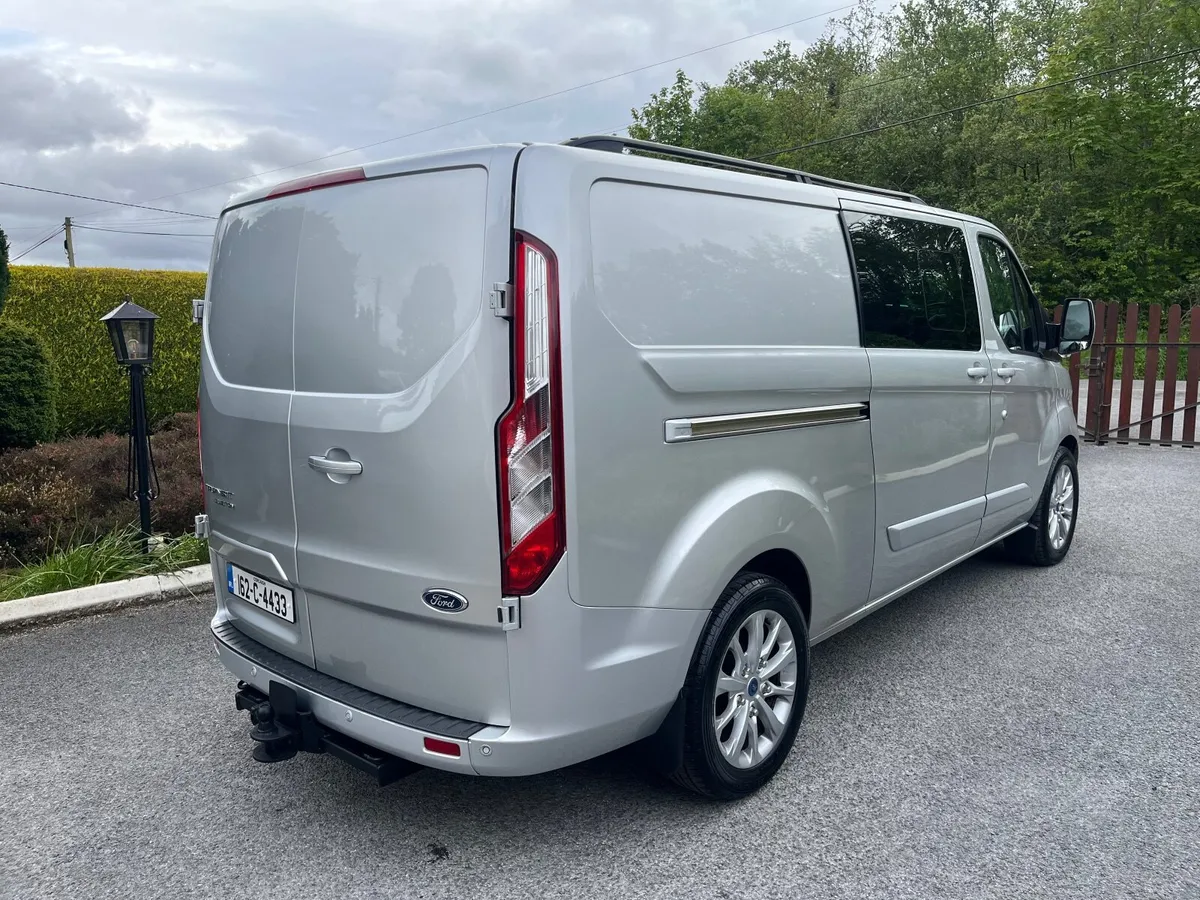Ford Transit Custom  Crew Cab 6 seater - Image 4