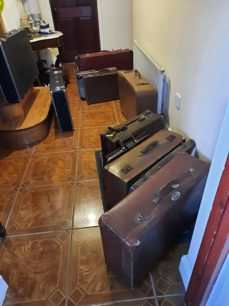 Vintage suitcases - Image 3