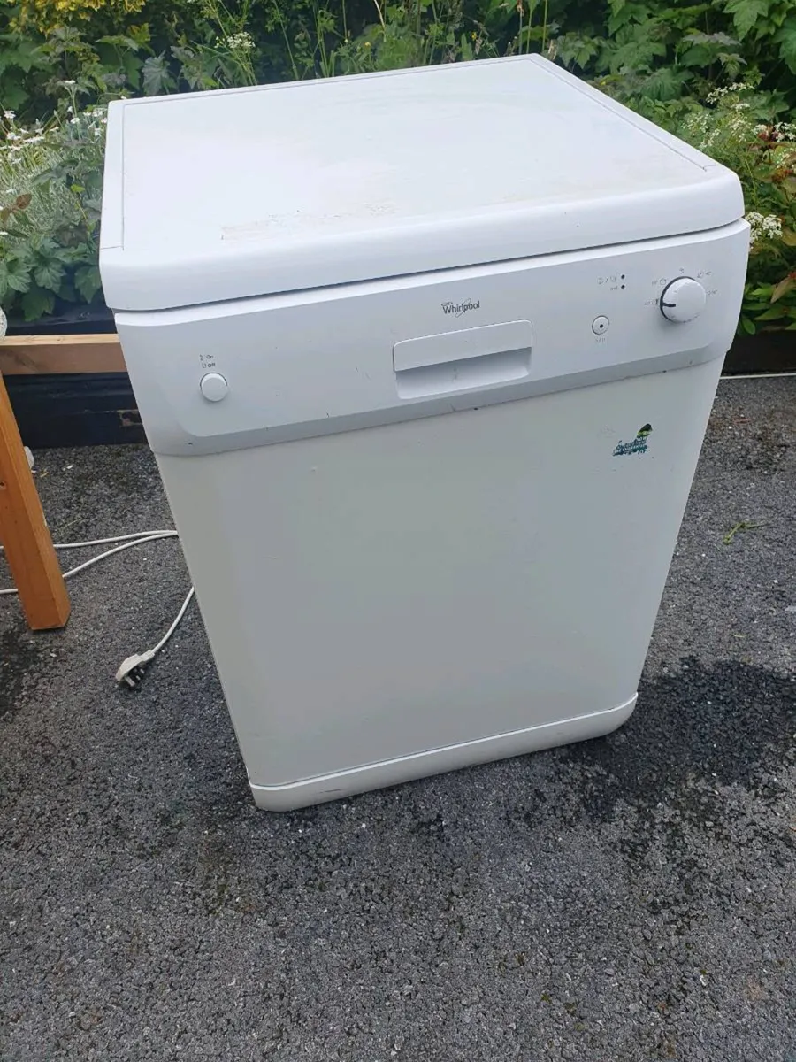 Whirlpool dishwasher - Image 1