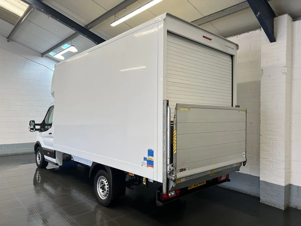 2023 Ford Transit Luton Box Van - Image 4