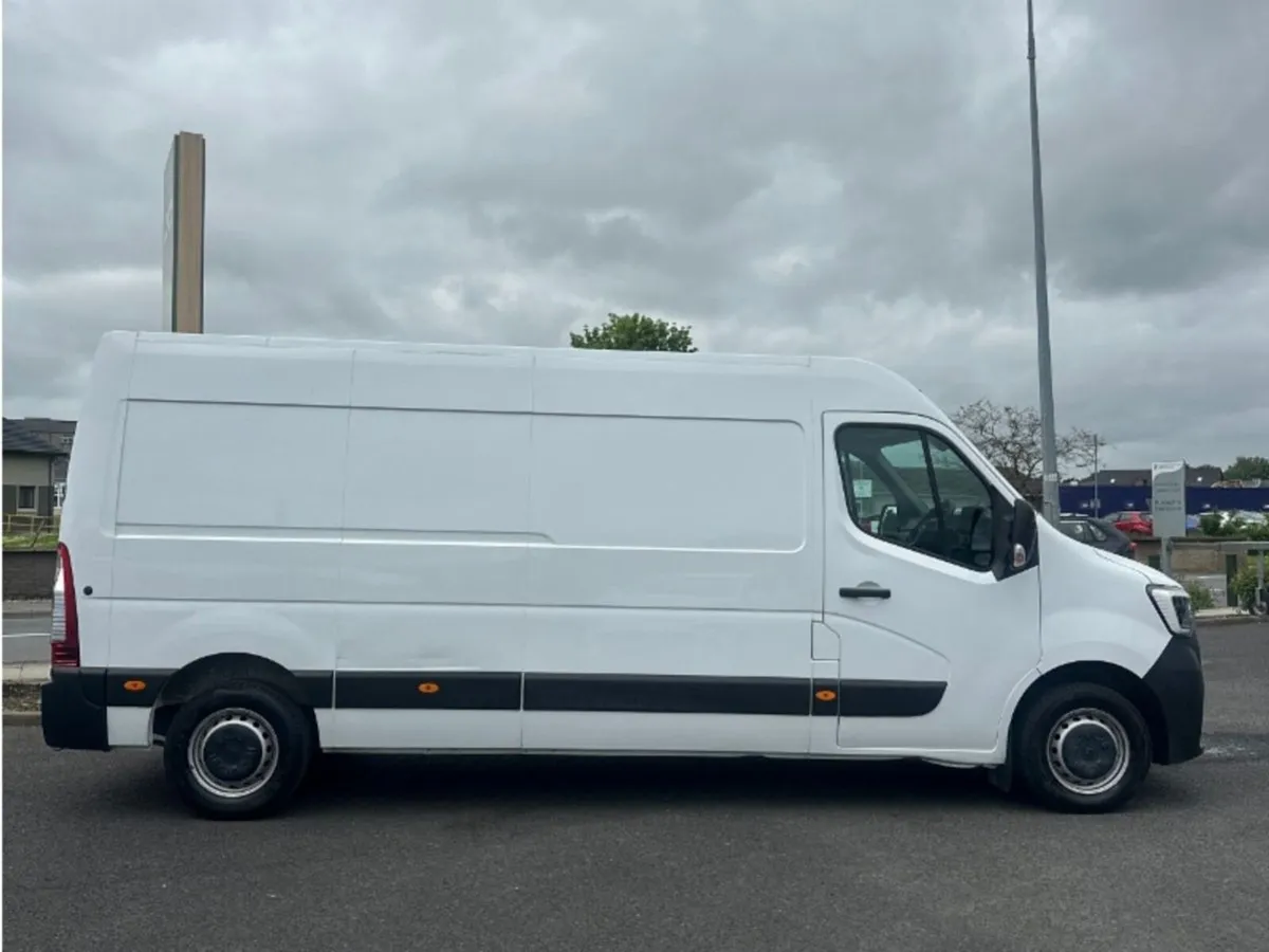 Renault Master LM35 BLUE DCI 135 BHP - Image 3