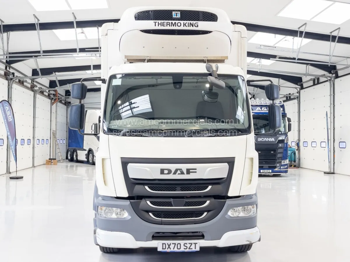 2020 DAF LF 230 MULTI-TEMP FRIDGE BOX VAN - Image 2