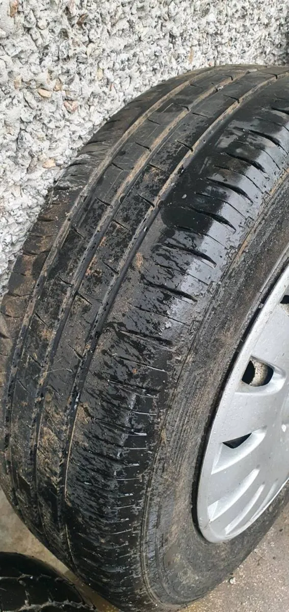 VW TRANSPORTER T5/T6 wheels & tyres. - Image 4
