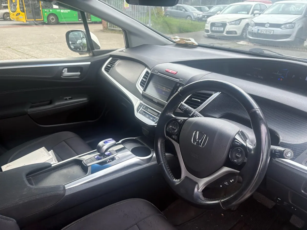 15 Jade…Hybrid…6 seater - Image 3