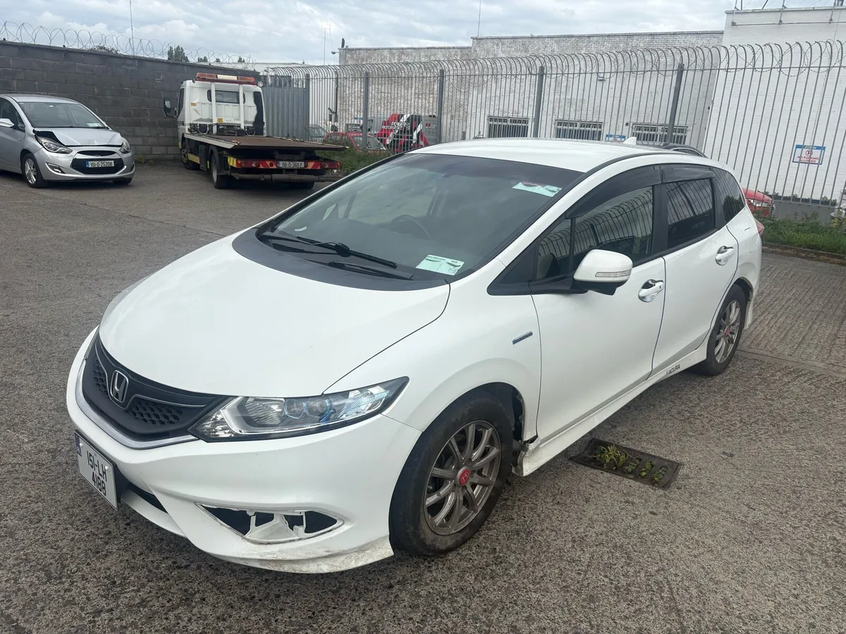 15 Jade…Hybrid…6 seater - Image 1
