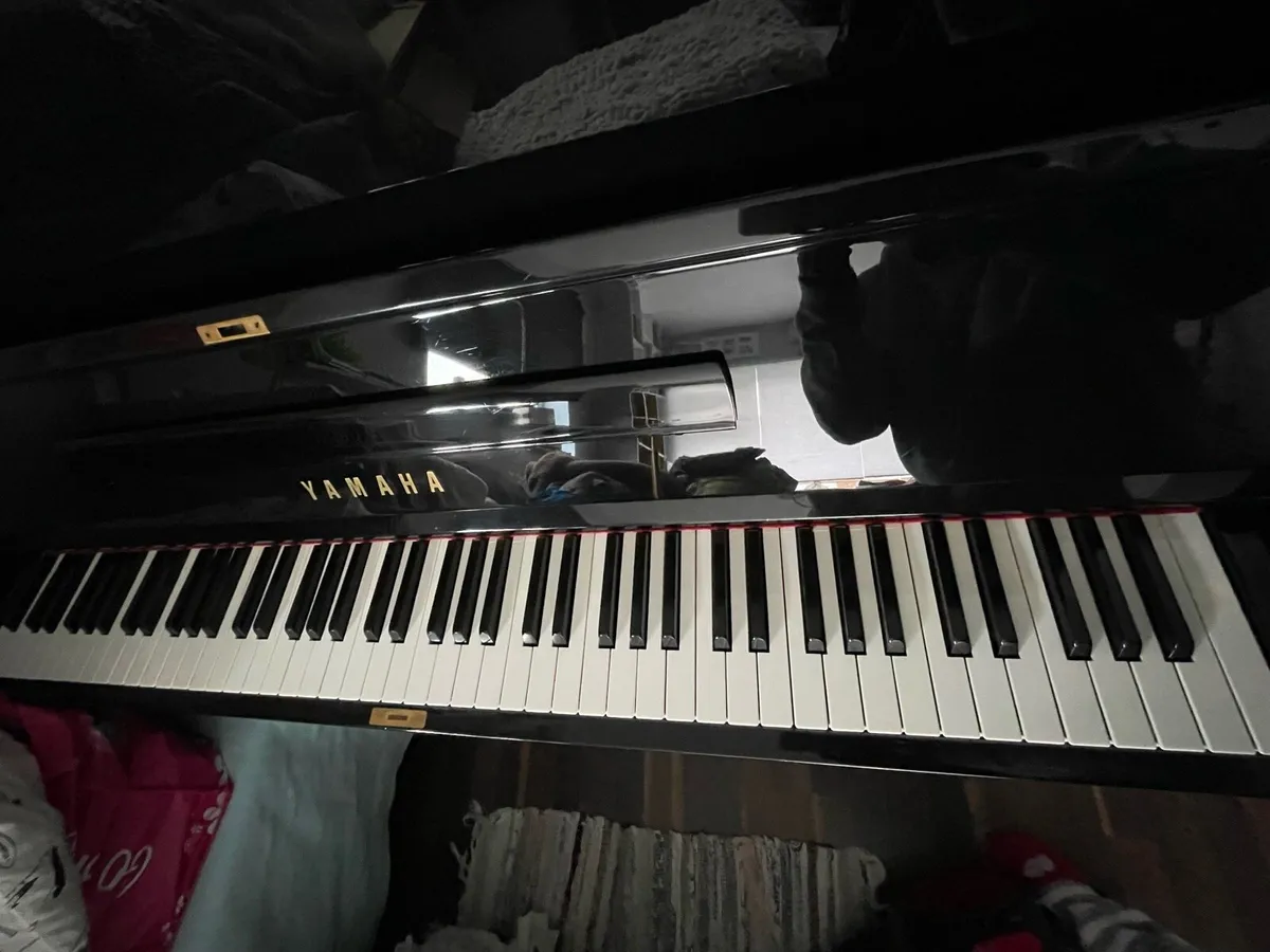 Yamaha U3 upright piano - Image 1