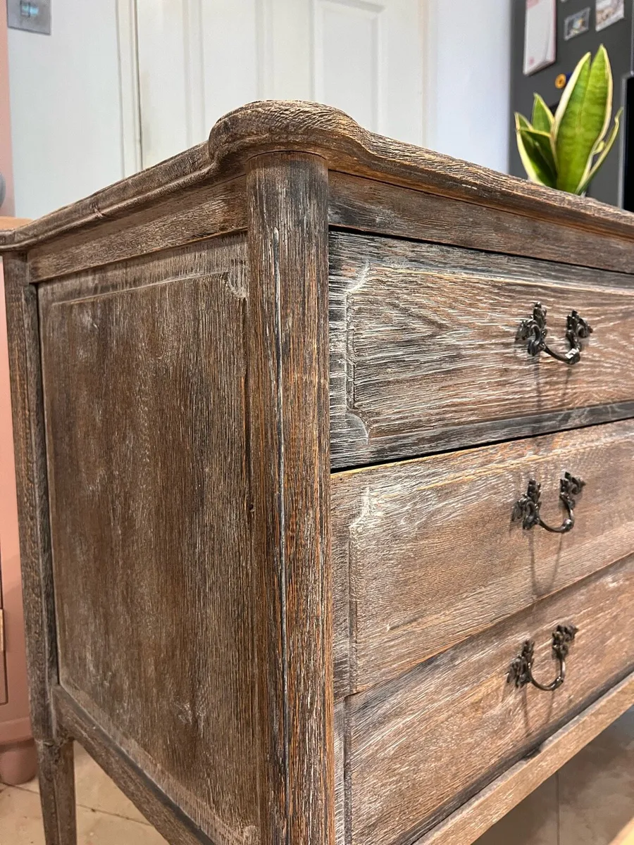 Rustic Oak chest of drawers / console table - Image 4