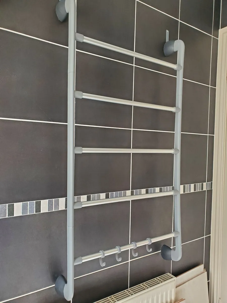 Towel rail - Image 2