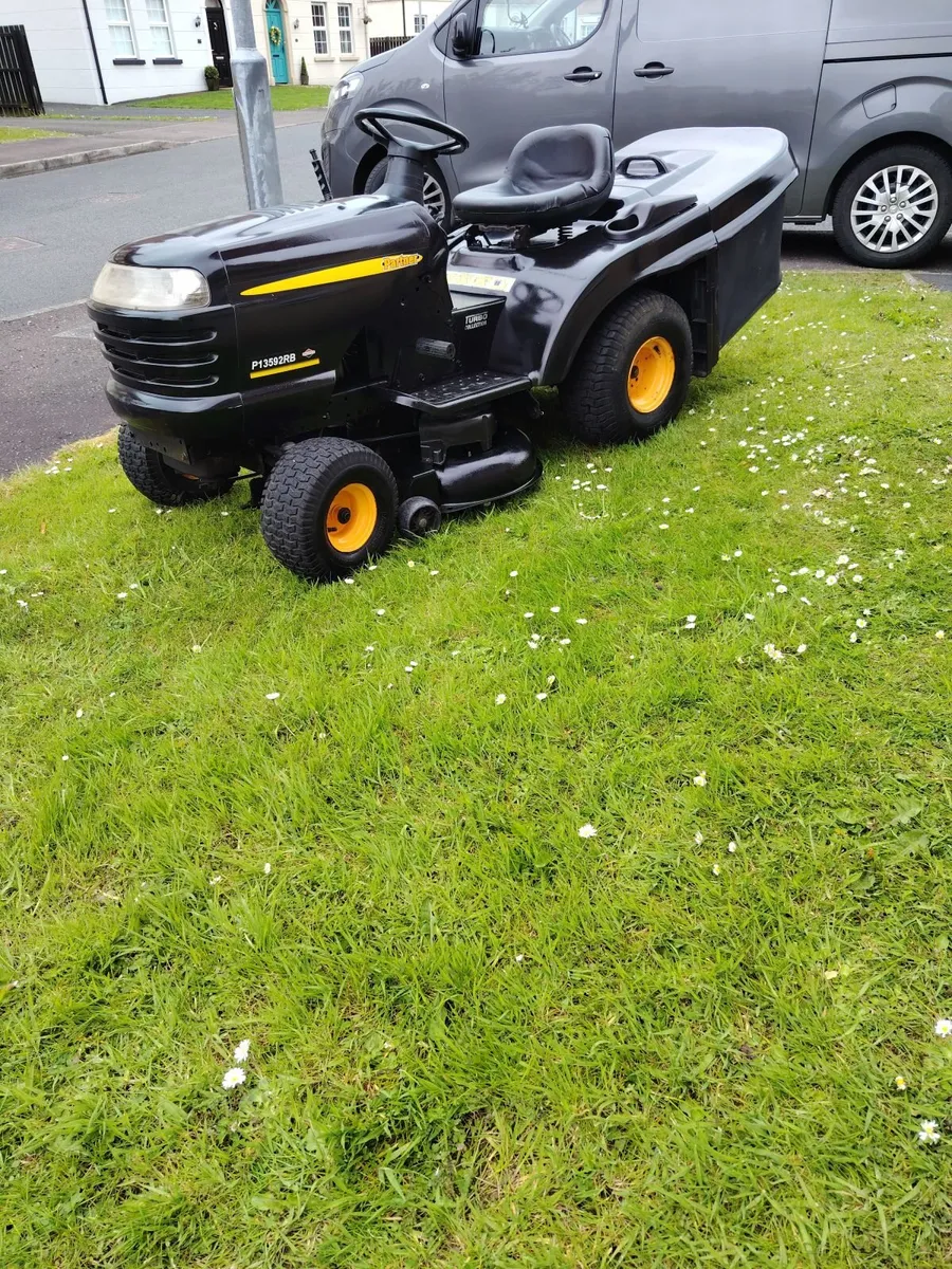 Partner ride on lawnmower - Image 1