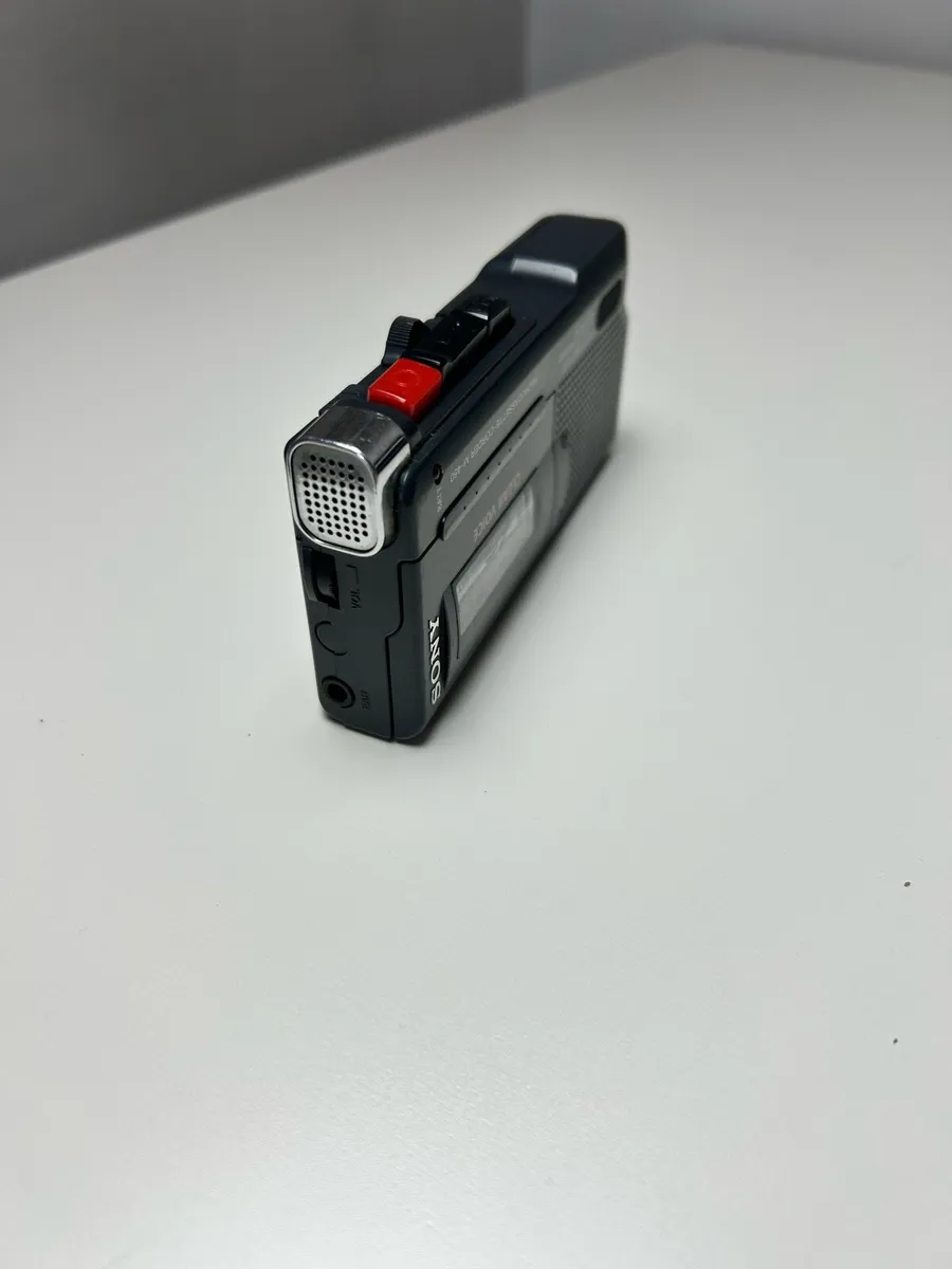 Sony M-450 Clear Voice microcassette recorder - Image 3
