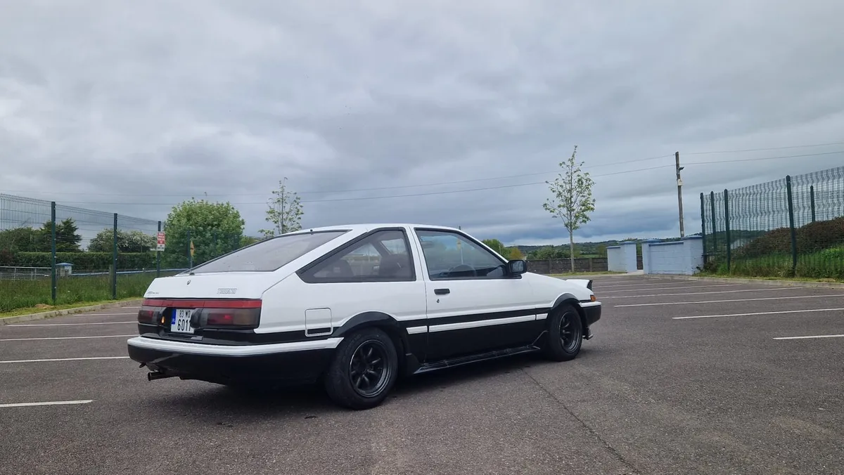 1983 toyota twincam trueno - Image 2