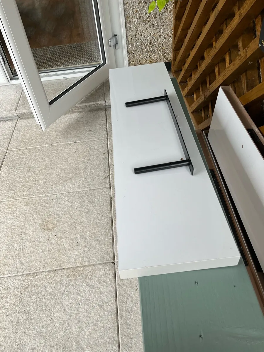 Floating shelves - Image 2