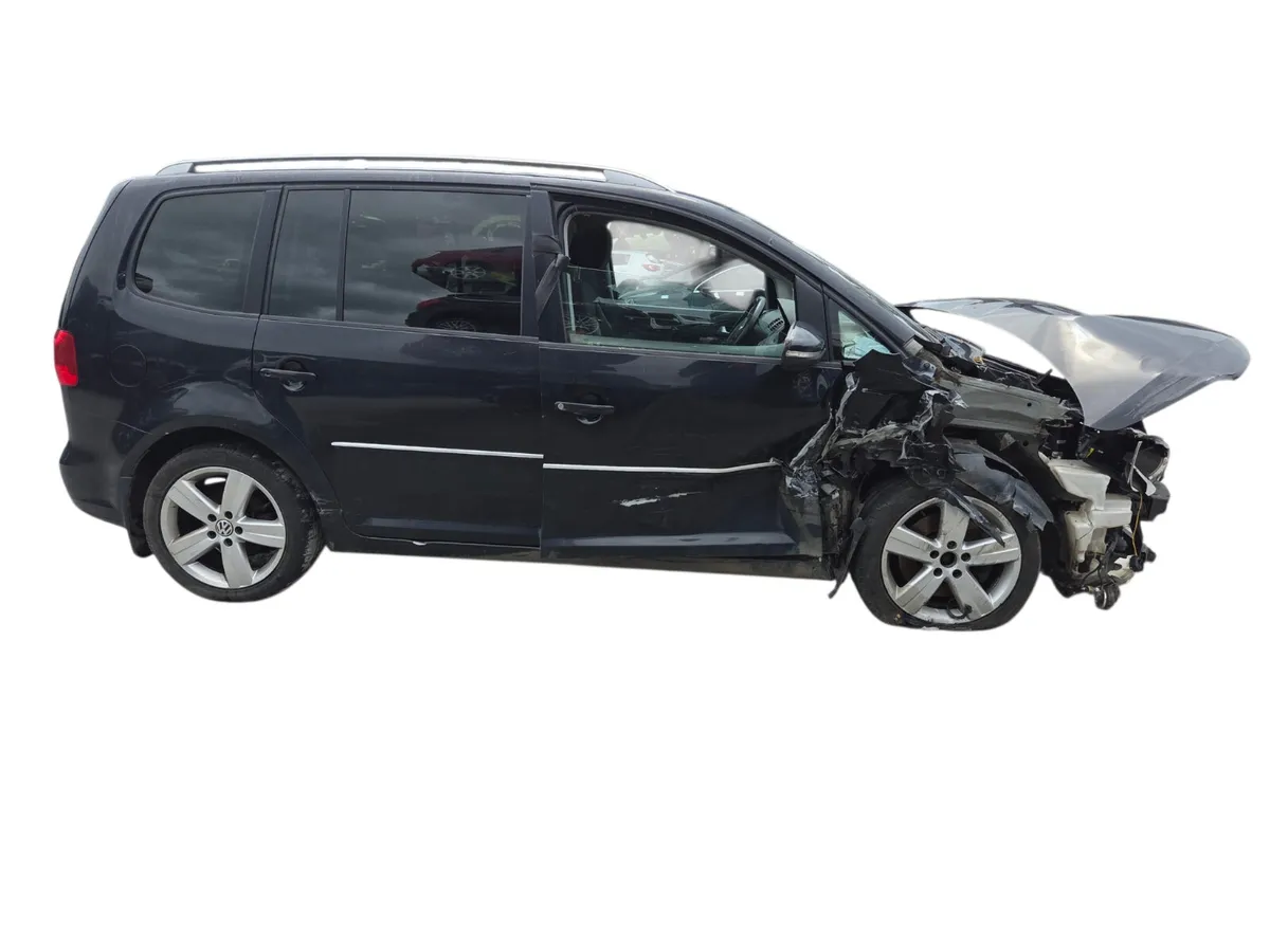 2015 VOLKSWAGEN TOURAN For Breaking/Dismantling - Image 2