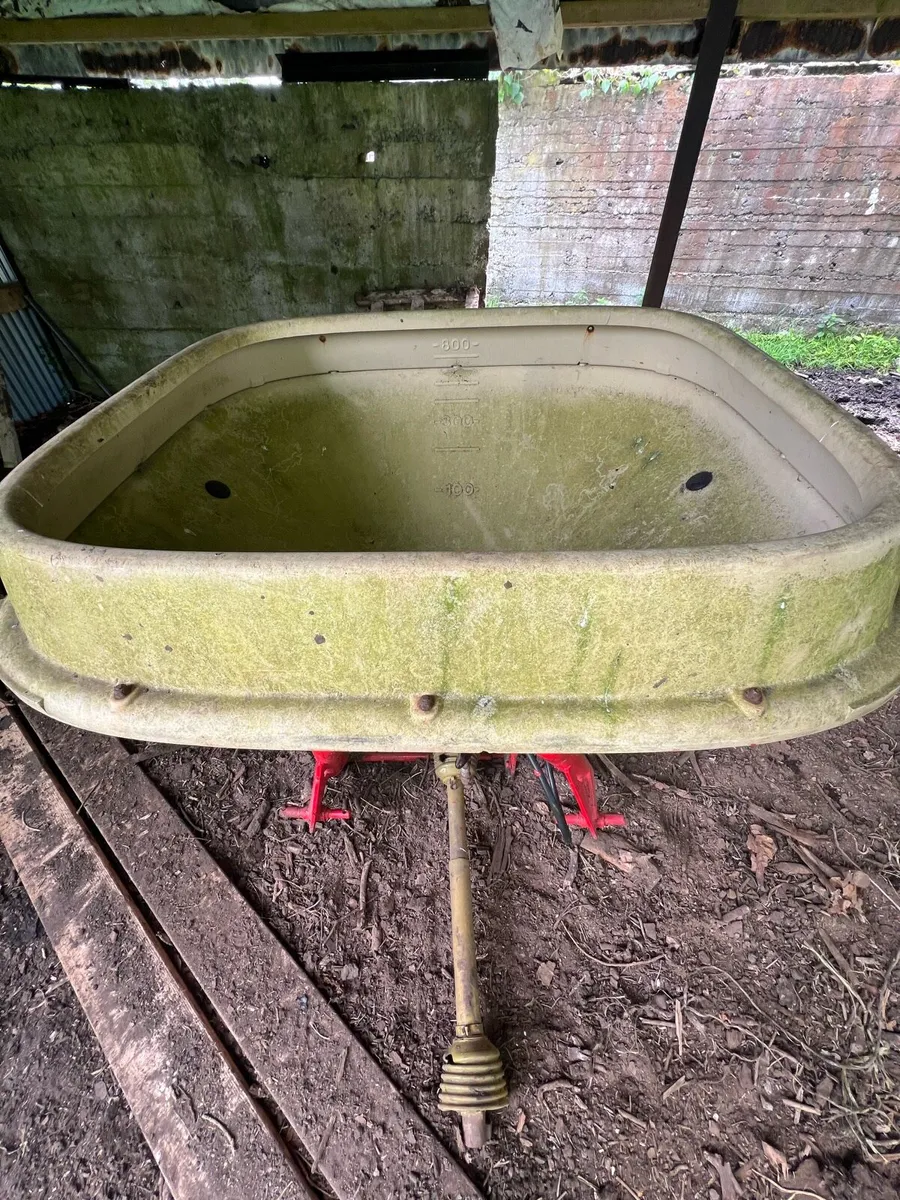 Vicon 20 bag manure shaker - Image 2