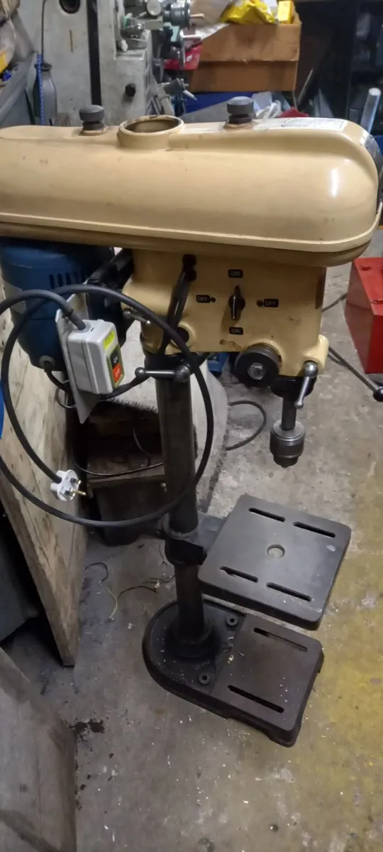 Bench pillar drill (Fabco Star) 240v - Image 2