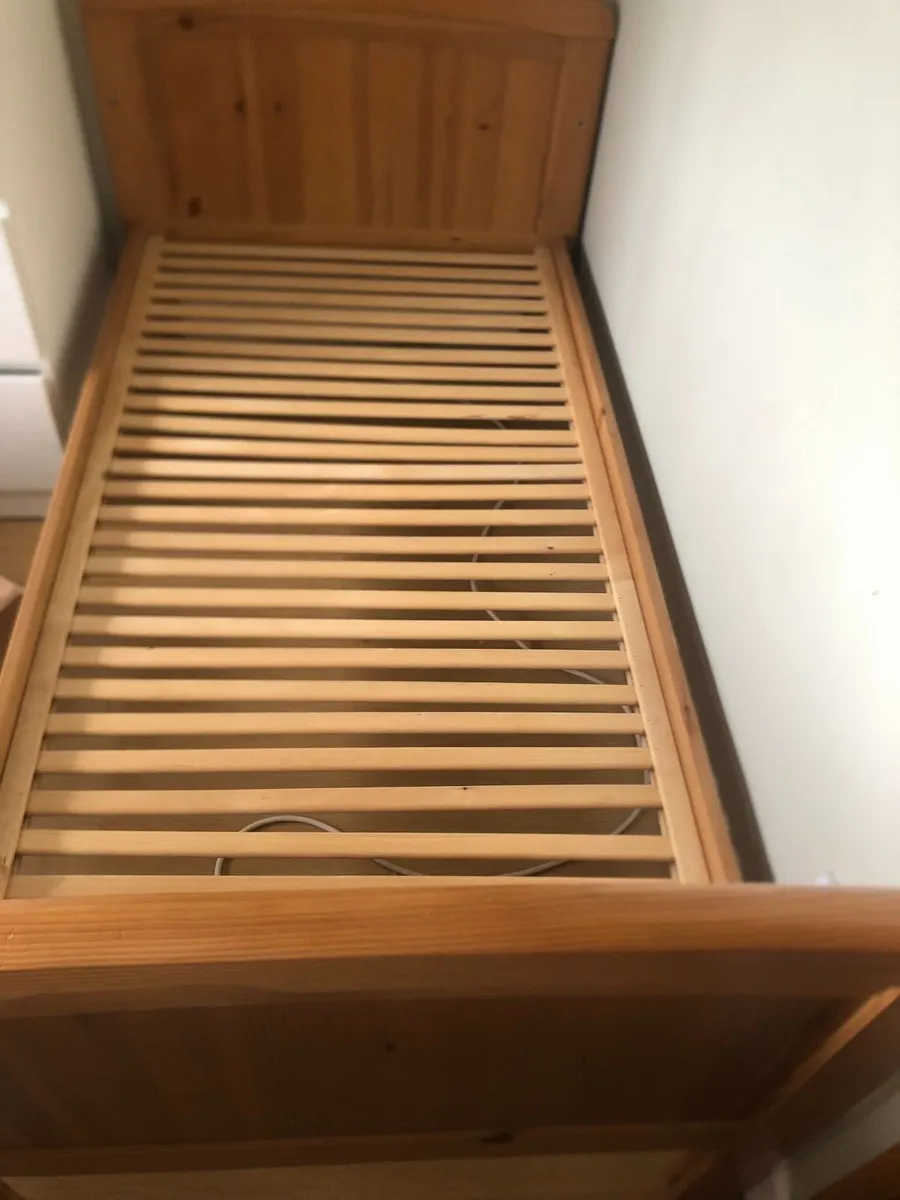 Beds - Image 2