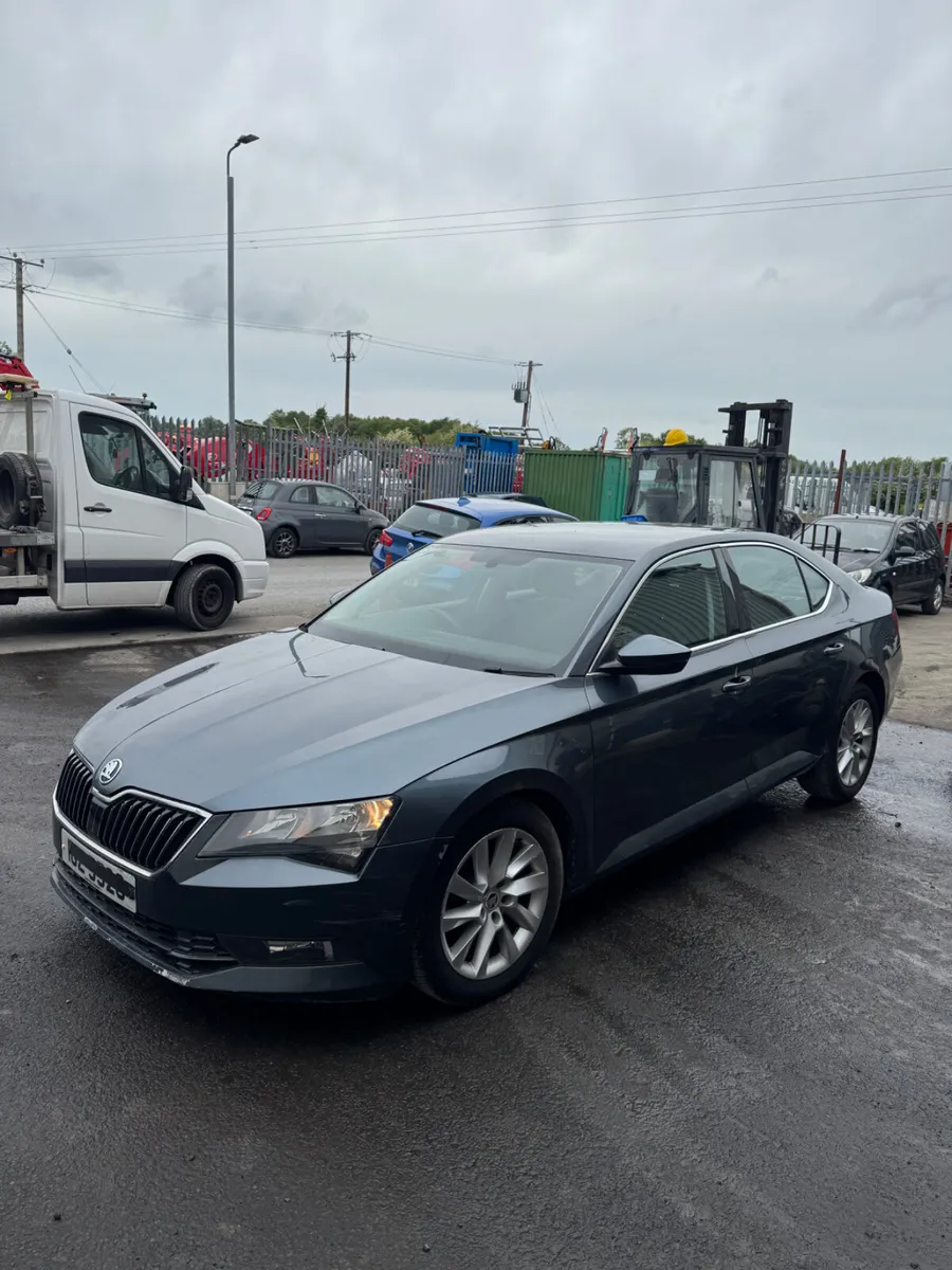 2018 Skoda Superb 2.0TDI BREAKING / PARTS - Image 2
