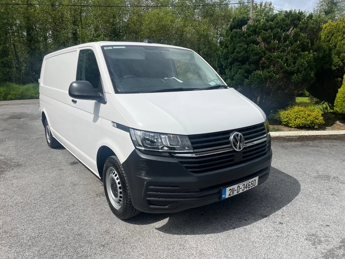 Volkswagen Transporter 2021 - Image 2