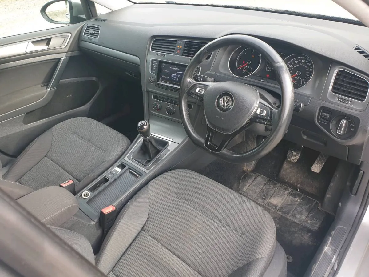 Vw golf 7 for parts - Image 4
