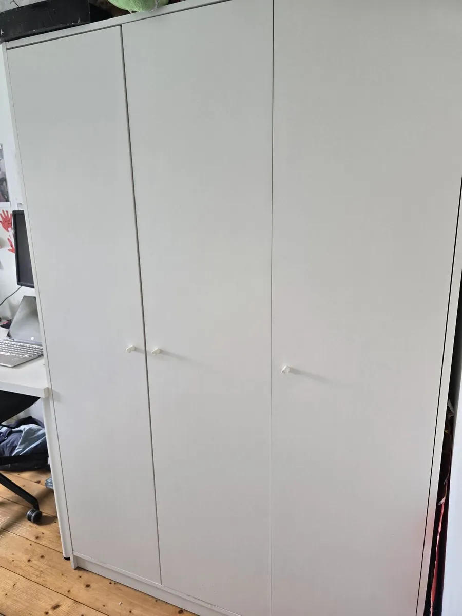 Wardrobe - Image 2
