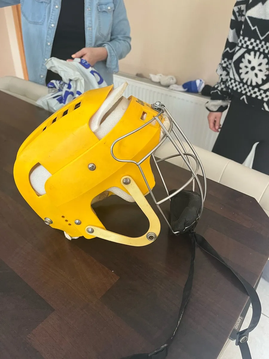 Cooper hurling helmet - Image 2
