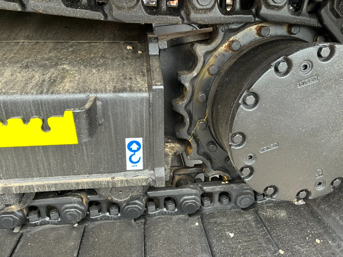 Hitachi ZX130-6 (2017) - Image 2