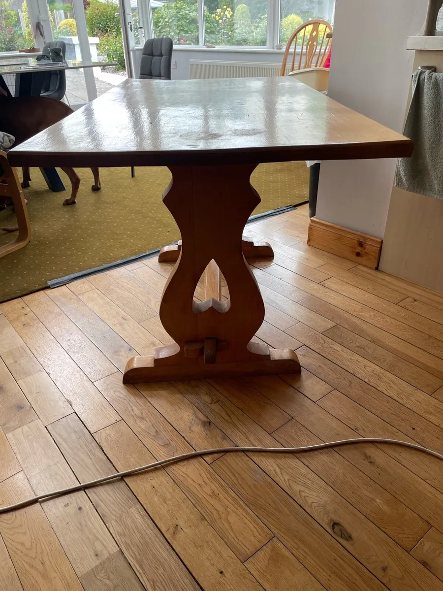 Kitchen table - Image 2