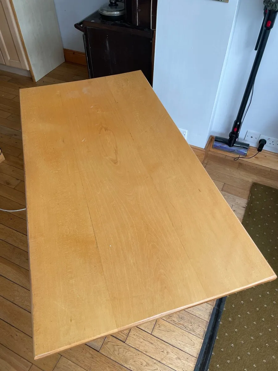 Kitchen table - Image 3