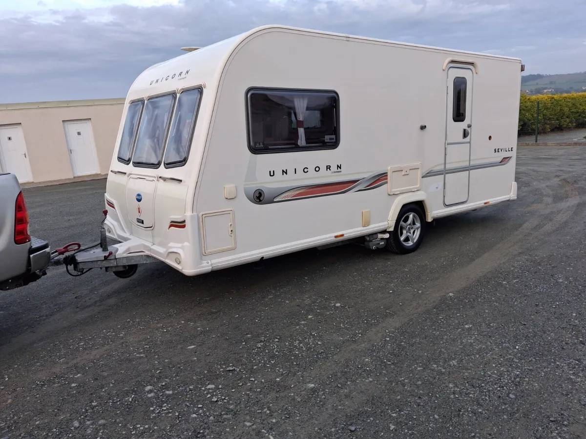 Bailey 2 berth with motor movers - Image 1
