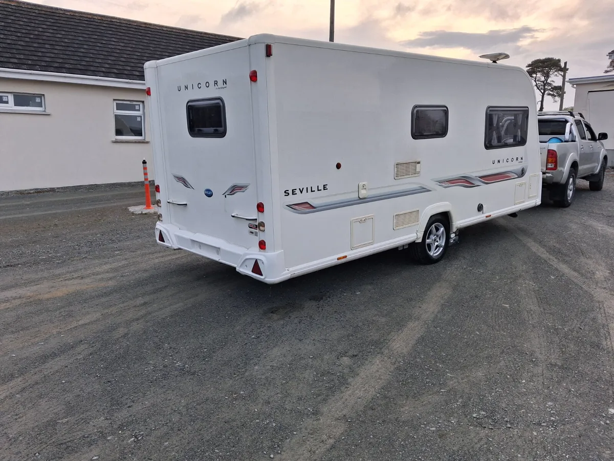 Bailey 2 berth with motor movers - Image 2
