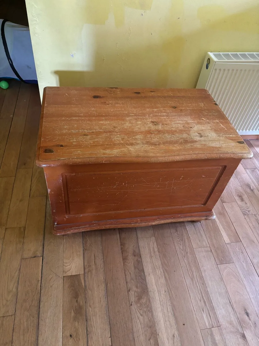 Wooden storage box/toy box - Image 2