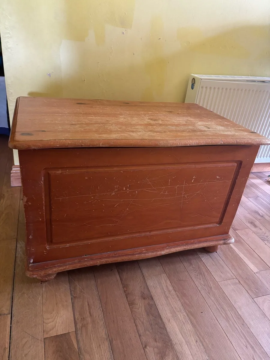 Wooden storage box/toy box - Image 3
