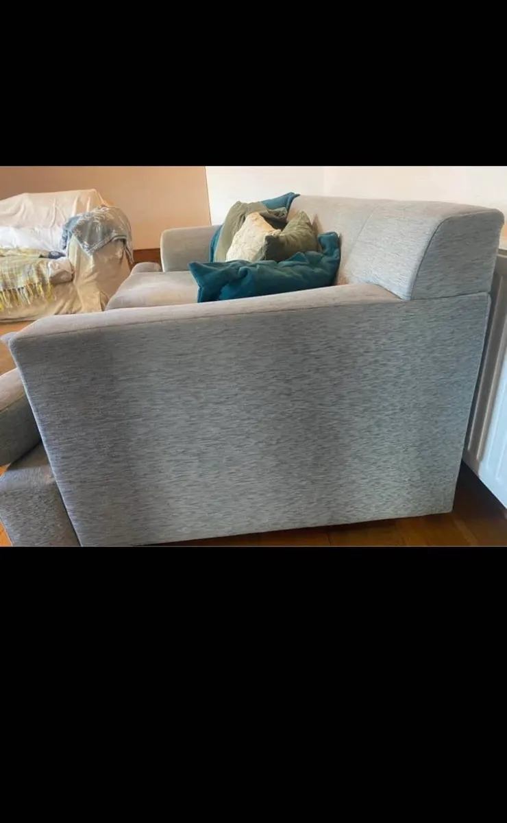 Sofa couch - Image 3