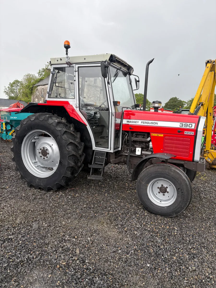 Massey Ferguson 390 - Image 1