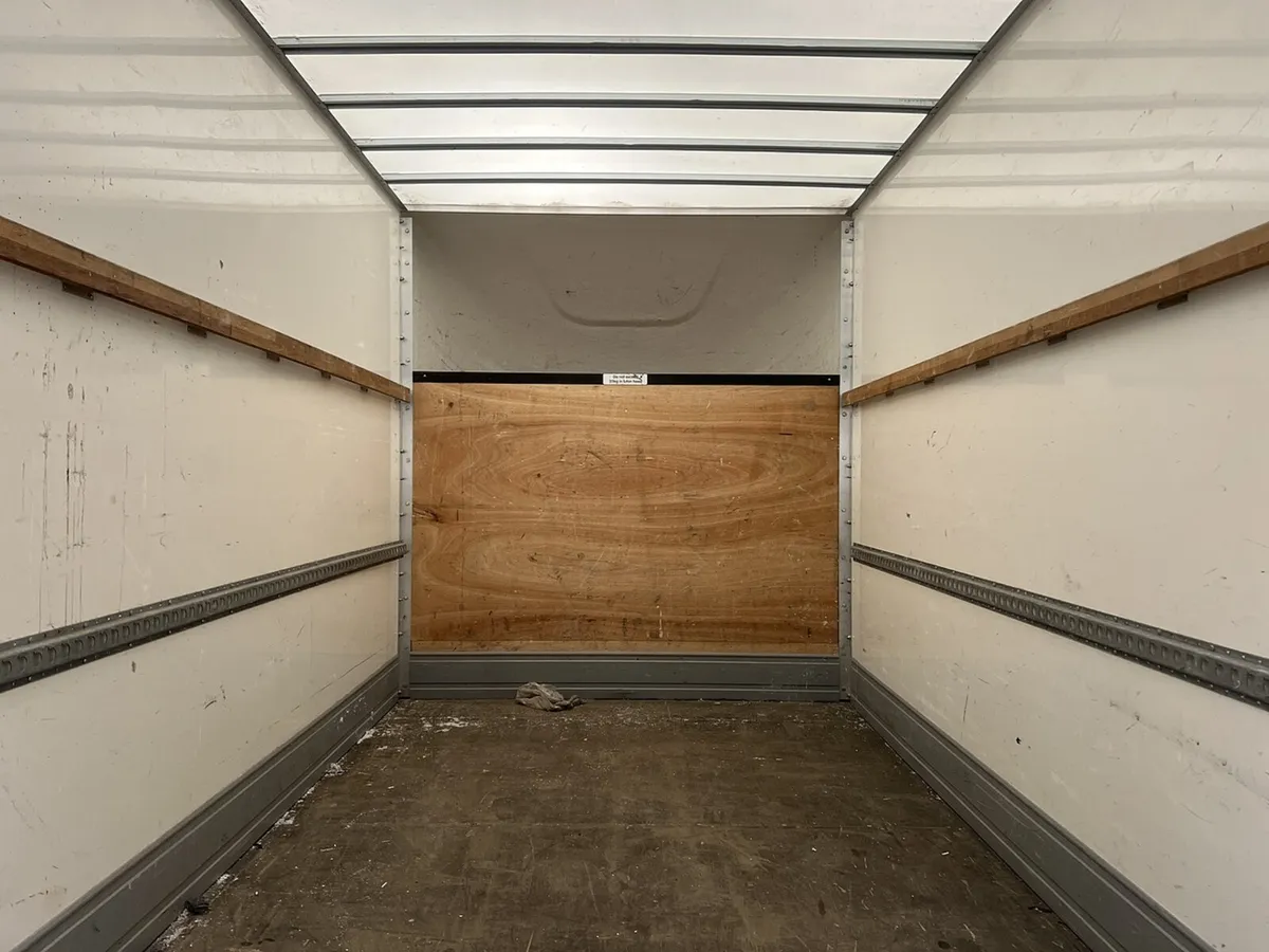 2024 MAXUS Deliver 9 Luton Box Van - Image 2