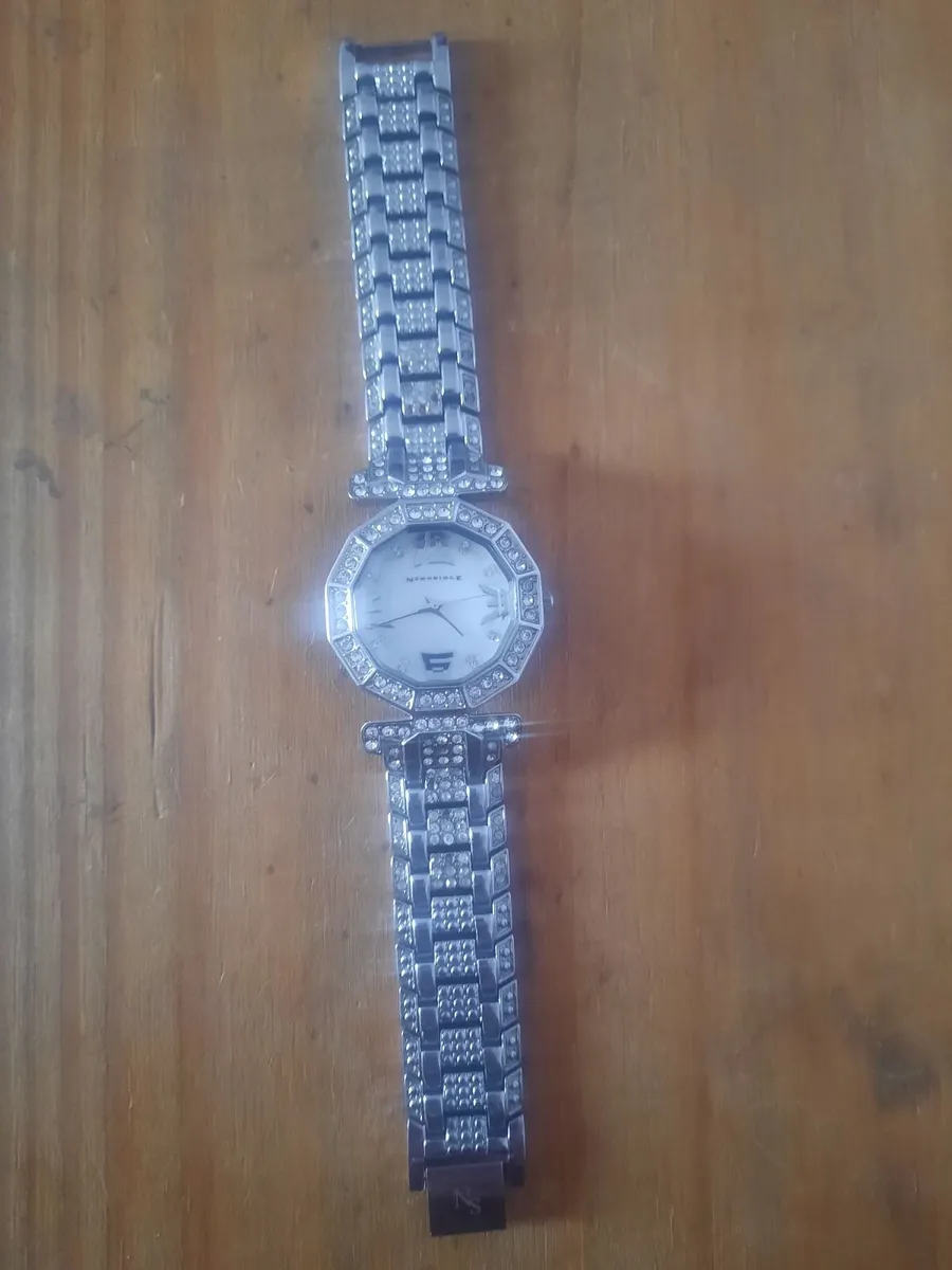 Jewellery - Image 1