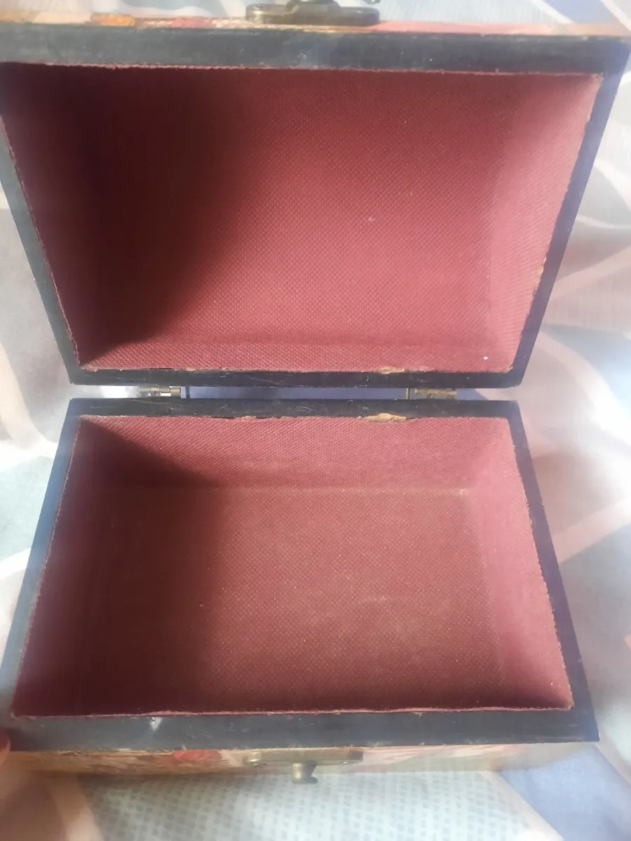 Jewellery Box - Image 1