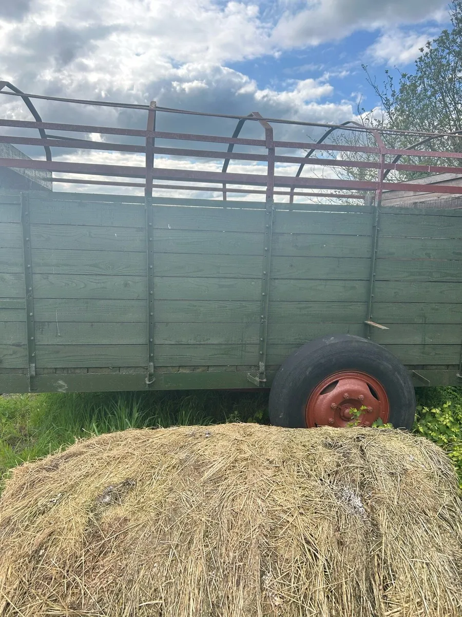 Cattle trailer - Image 1